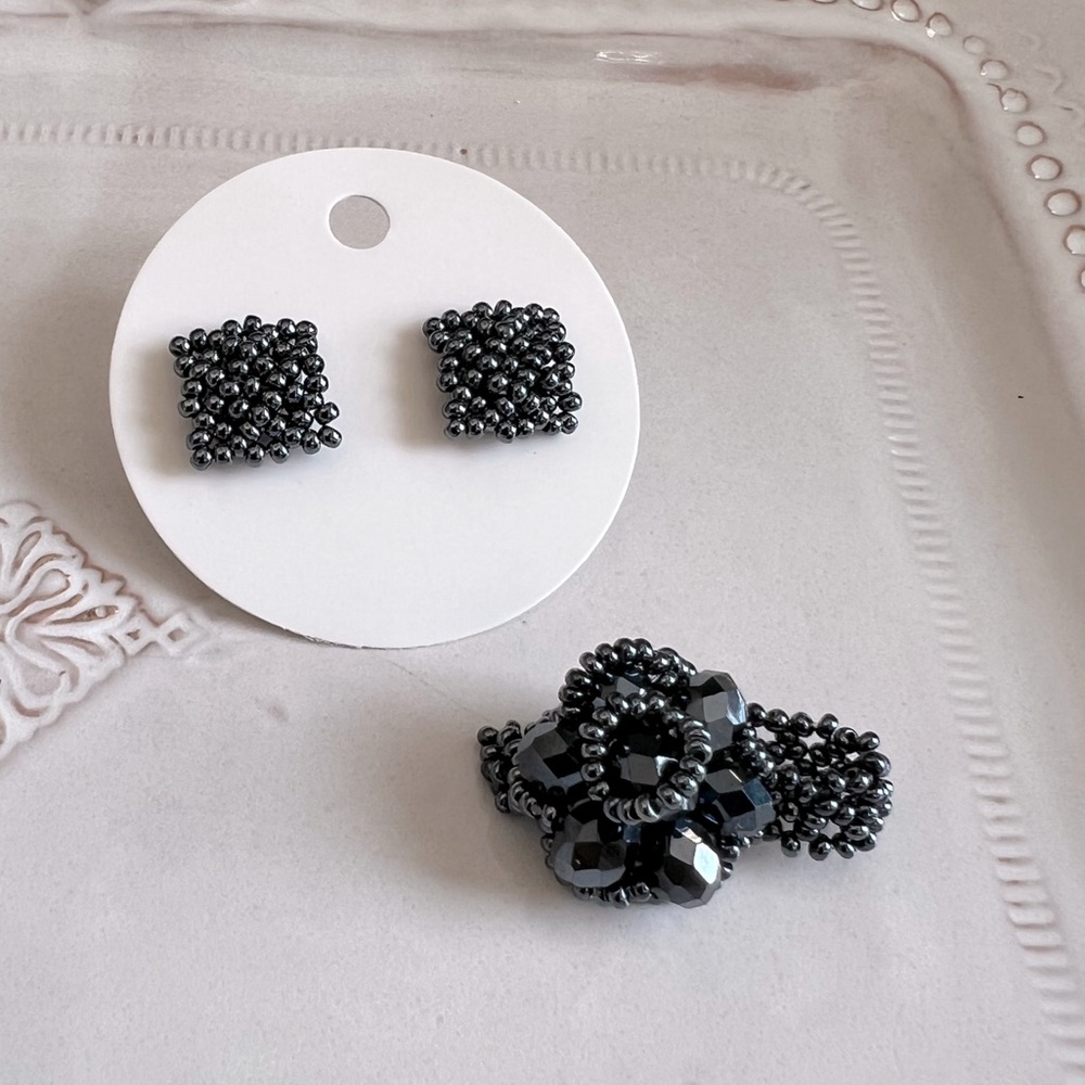 Mexican Hand-Beaded Gunmetal Studs & Ring